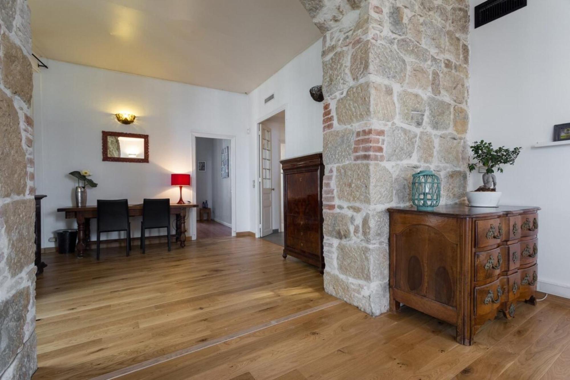 Etats Unis 892 - Spacious Flat On Sea Front Wac Nice Bagian luar foto