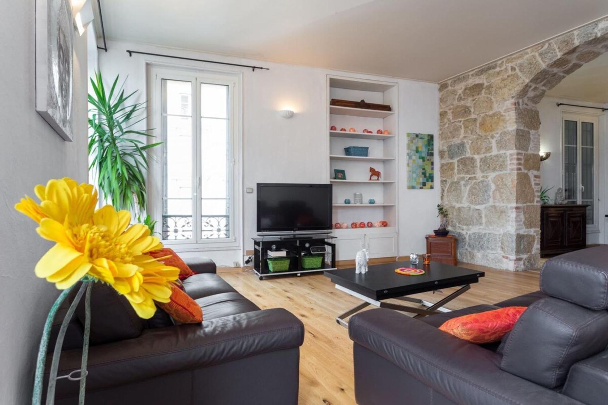 Etats Unis 892 - Spacious Flat On Sea Front Wac Nice Bagian luar foto